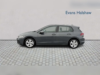 Used Volkswagen Golf 2022 for sale - 76774199: Photo