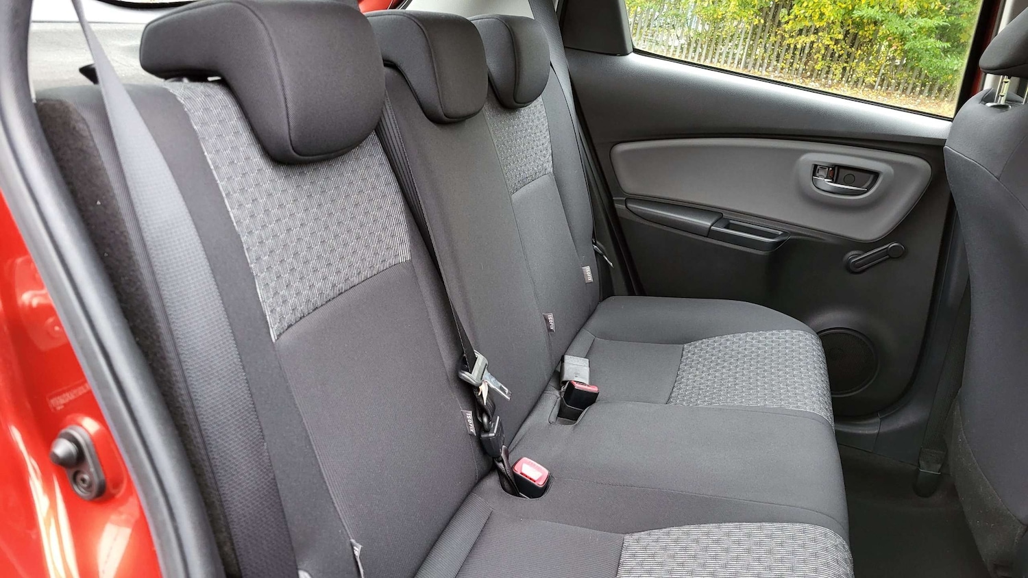 Used Toyota Yaris 2015 for sale - 77397875: Photo 15