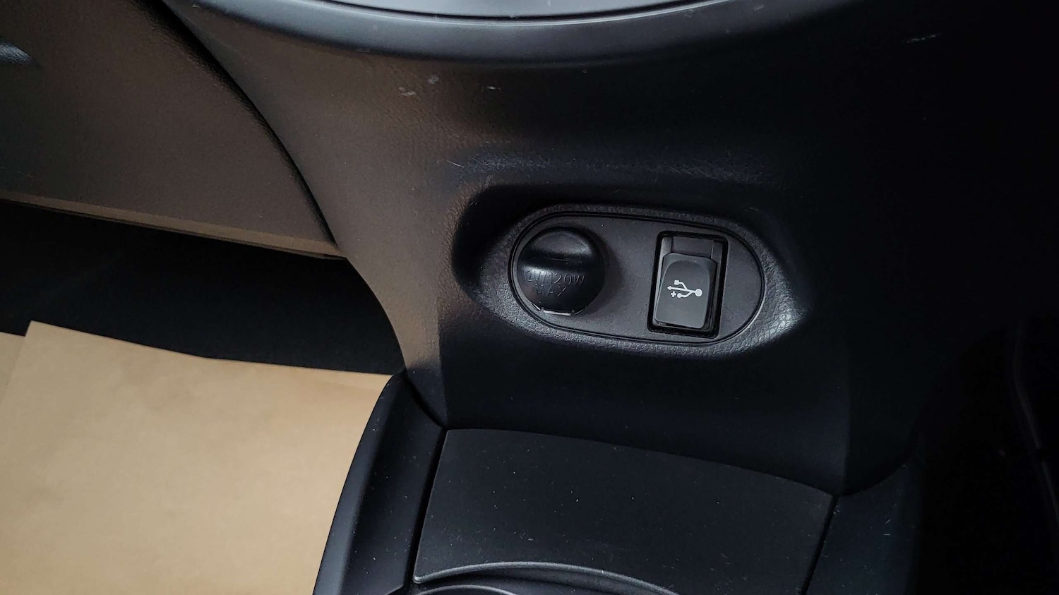 Used Toyota Yaris 2015 for sale - 77397875: Photo 20