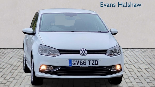Used Volkswagen Polo 2017 for sale - 76272184: Photo 1