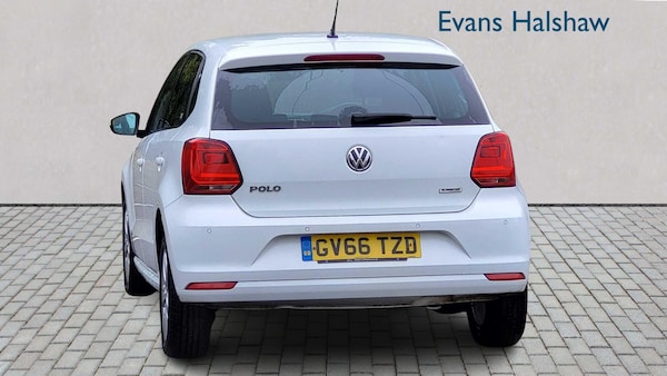 Used Volkswagen Polo 2017 for sale - 76272184: Photo 2