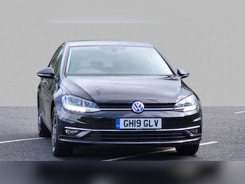 Volkswagen - Golf