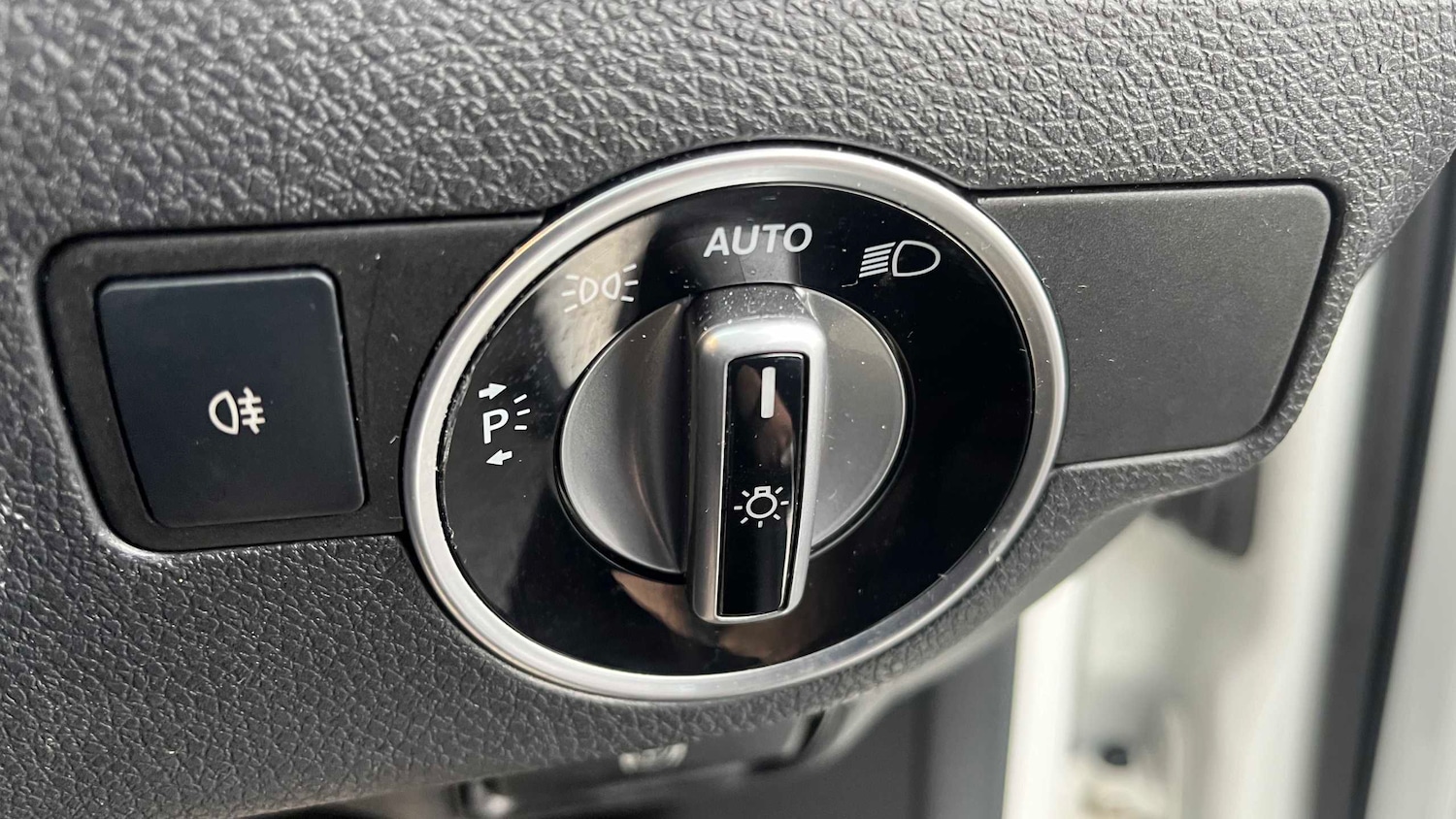 Used Mercedes-Benz GLA 2018 for sale - 77589170: Photo 10