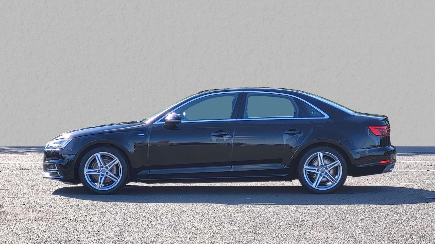 Used Audi A4 2016 for sale - 76045116: Photo 8