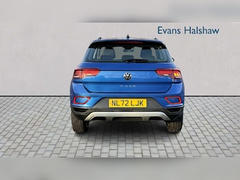 Used Volkswagen T-Roc 2022 for sale - 77726740: Photo