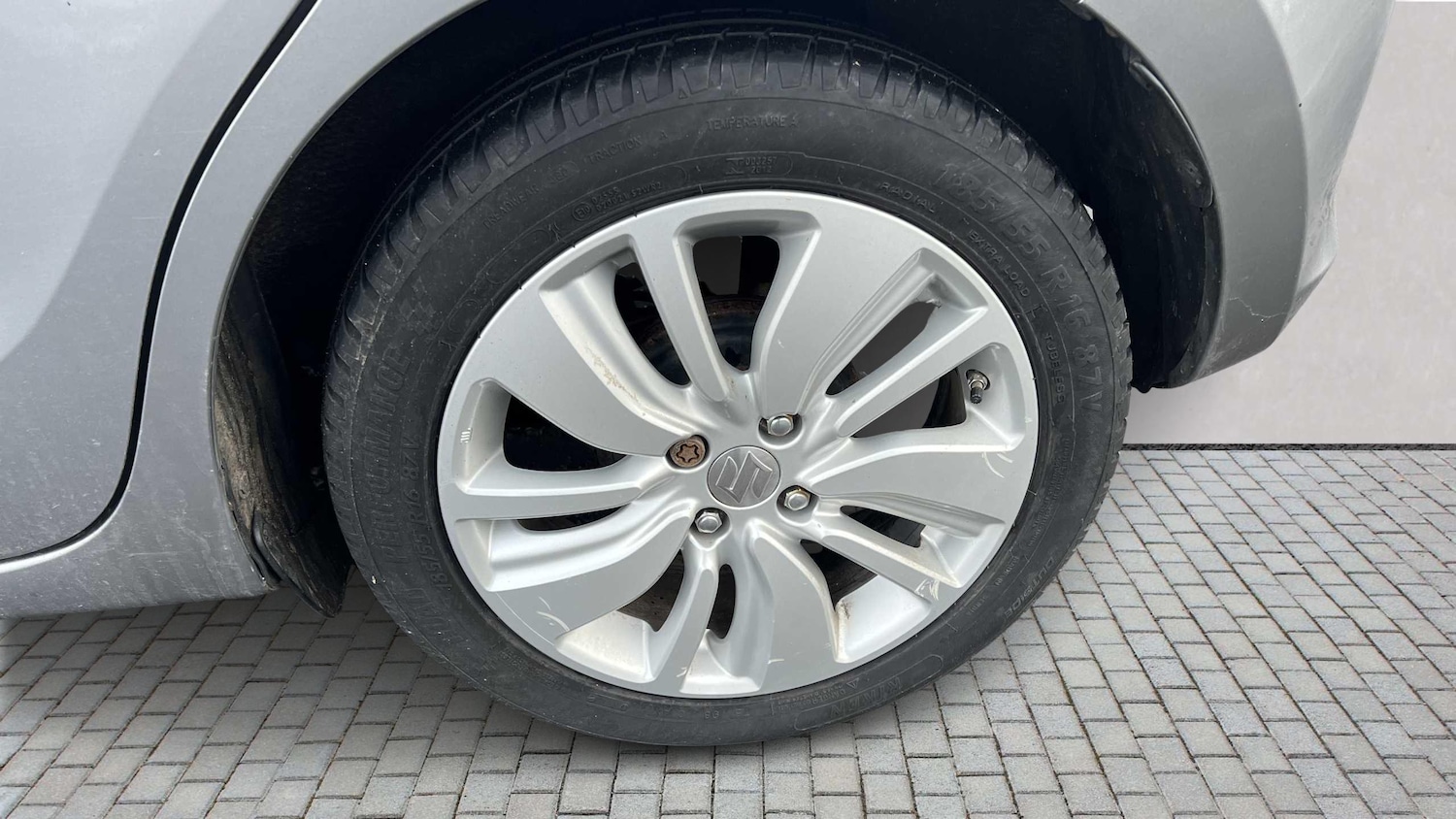 Used Suzuki Swift 2017 for sale - 77334009: Photo 10