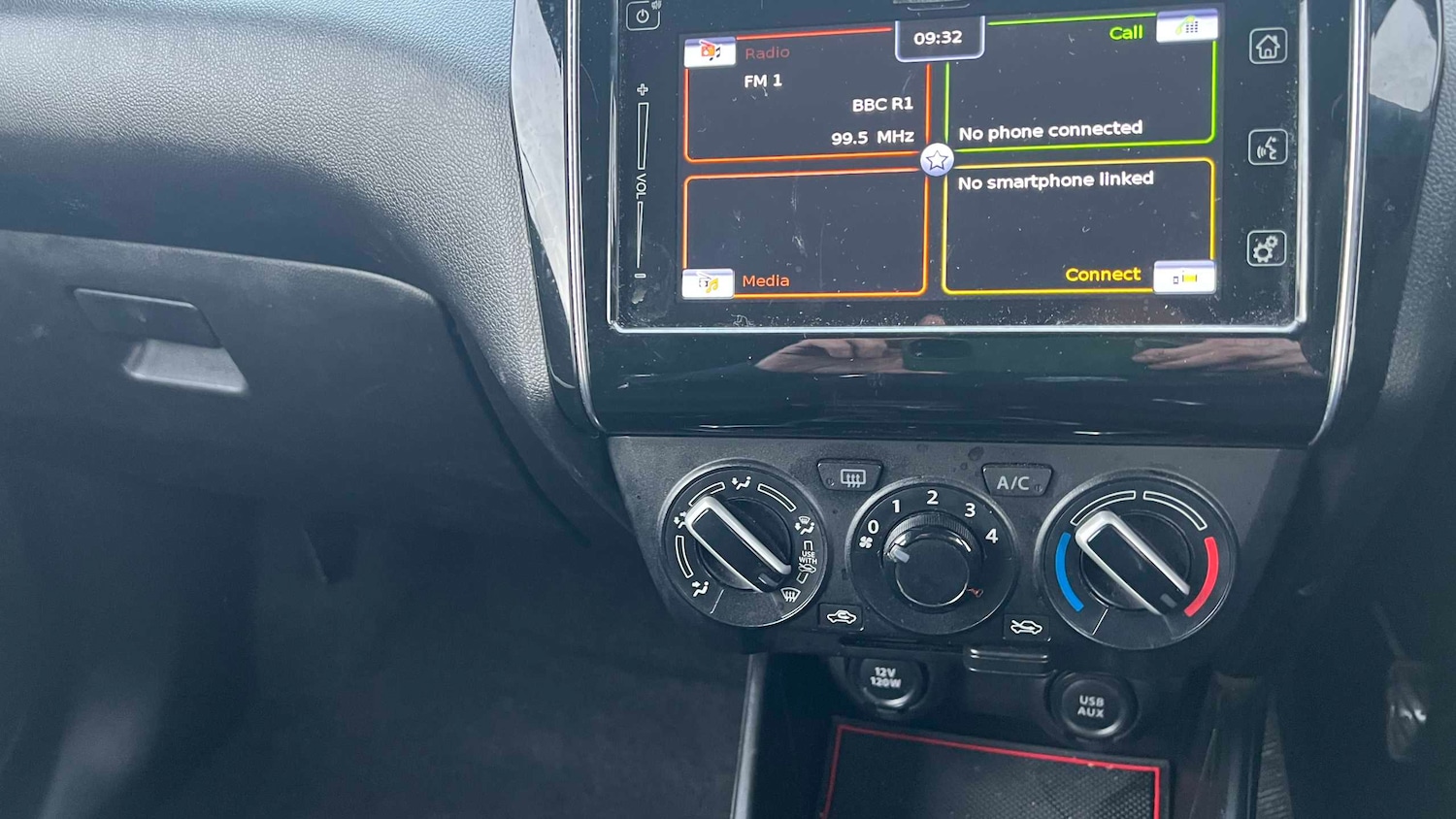 Used Suzuki Swift 2017 for sale - 77334009: Photo 17