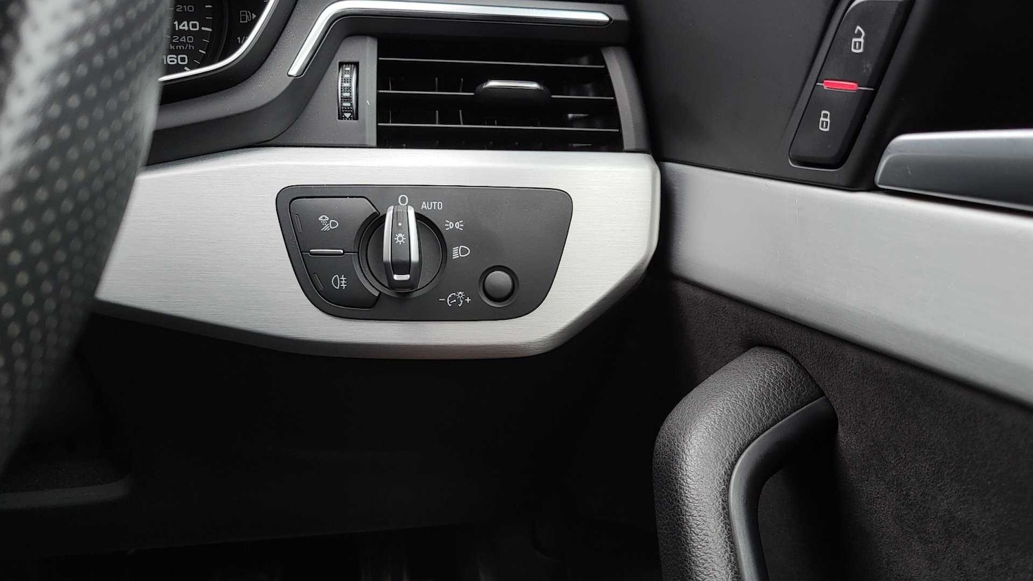 Used Audi A4 2019 for sale - 76034632: Photo 28