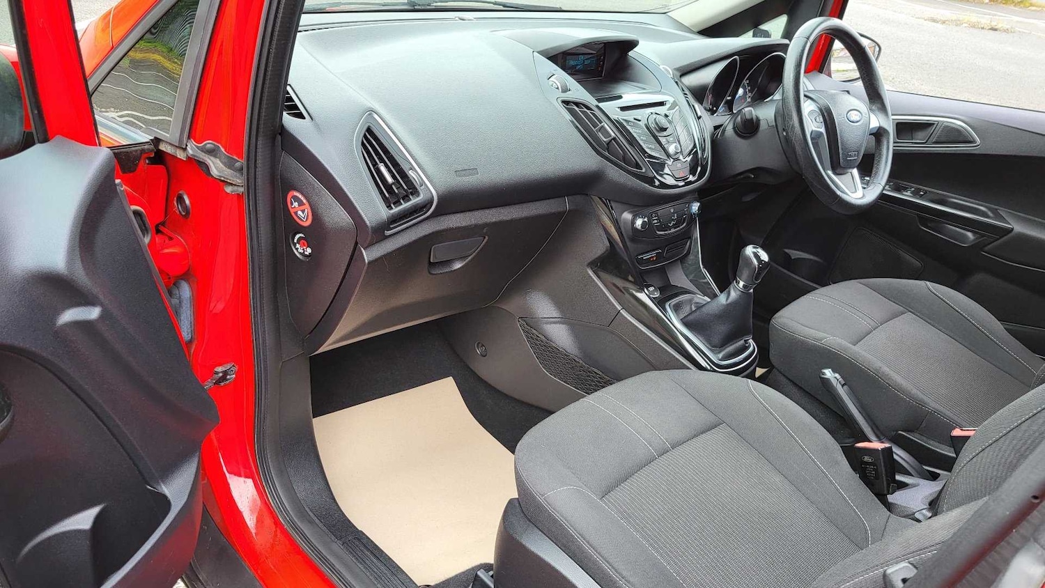 Used Ford B-MAX 2013 for sale - 76648845: Photo 17