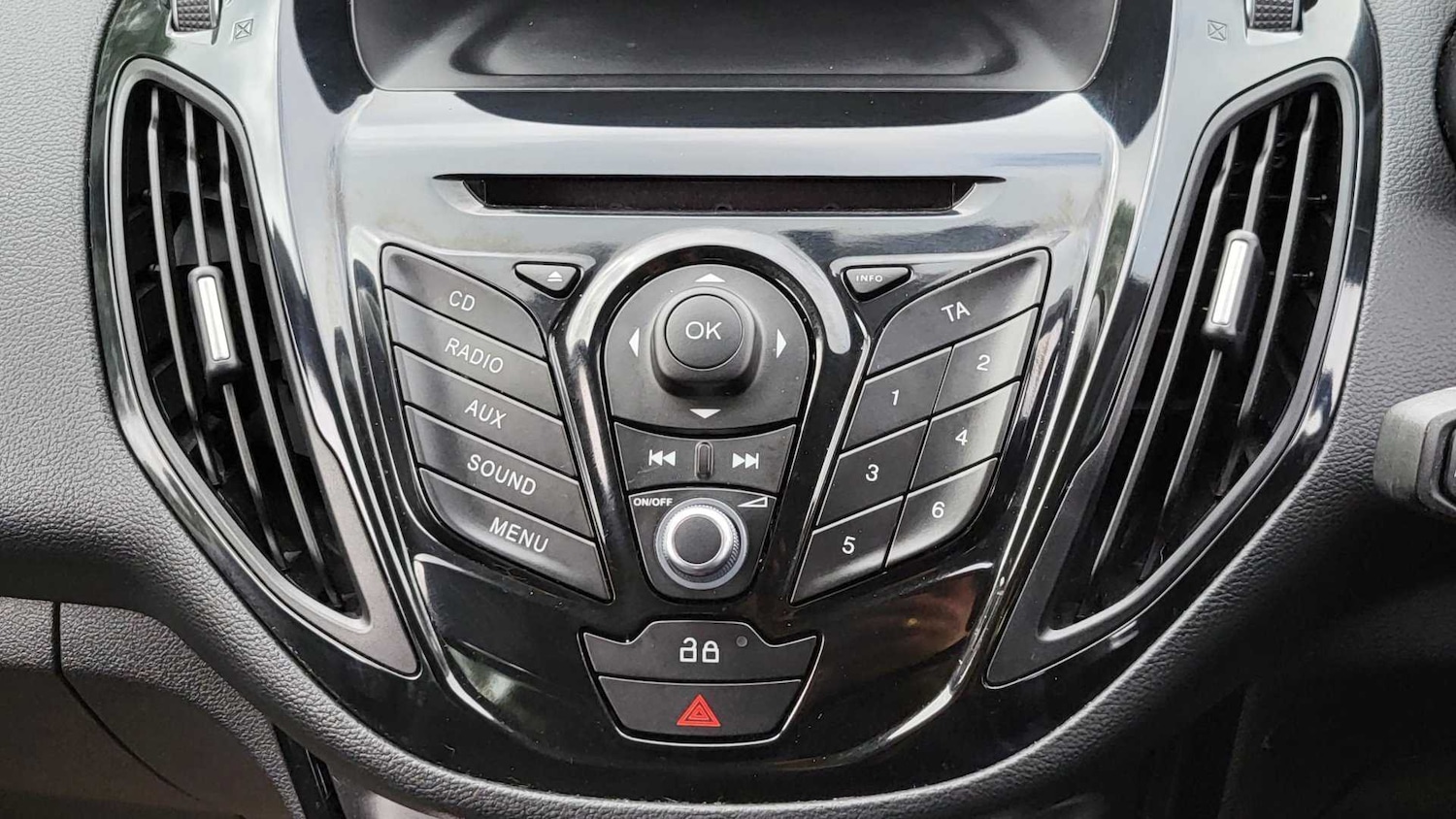 Used Ford B-MAX 2013 for sale - 76648845: Photo 24