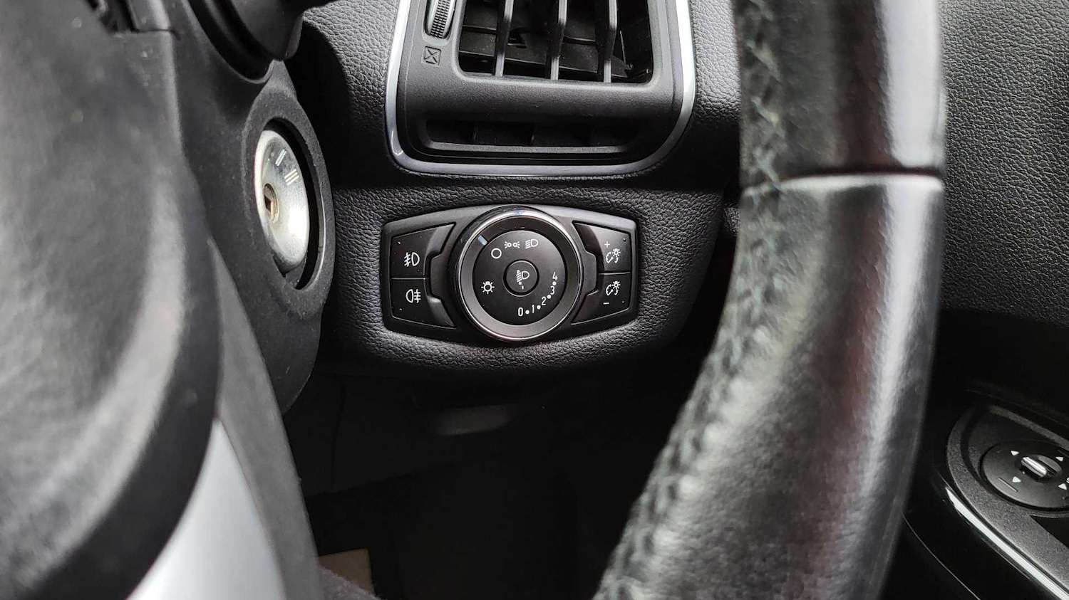 Used Ford B-MAX 2013 for sale - 76648845: Photo 26