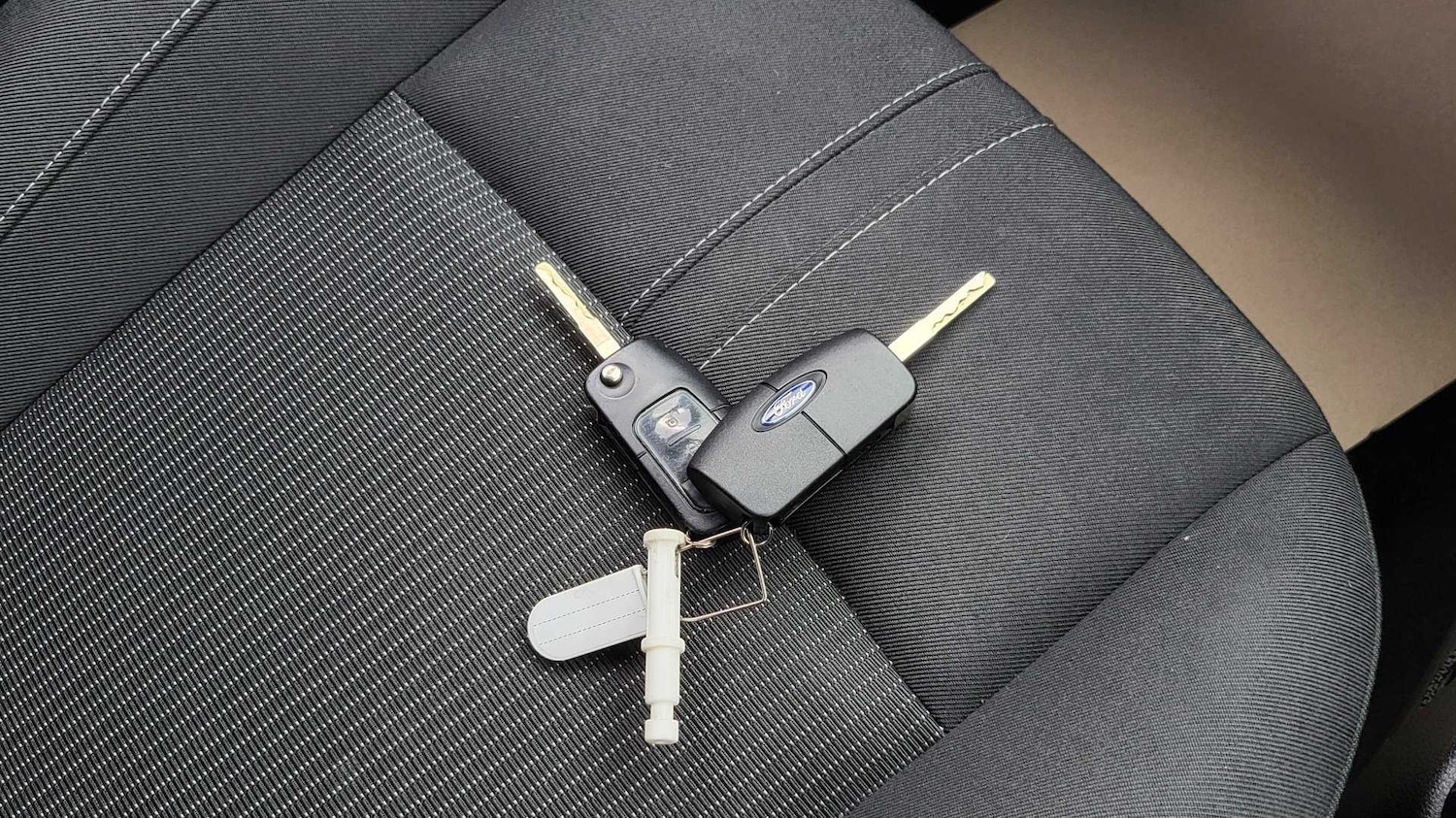 Used Ford B-MAX 2013 for sale - 76648845: Photo 31