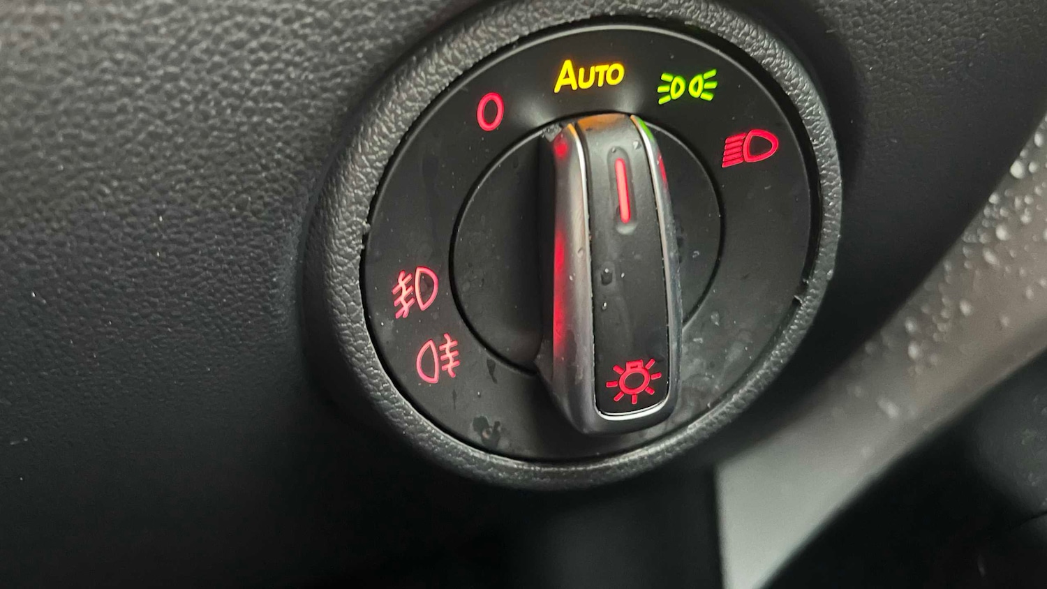 Used Volkswagen up! 2019 for sale - 76902374: Photo 11