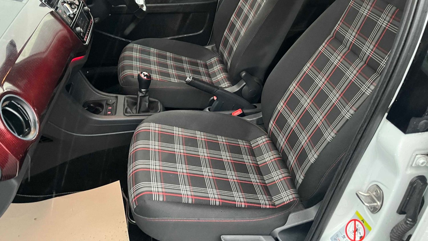 Used Volkswagen up! 2019 for sale - 76902374: Photo 17