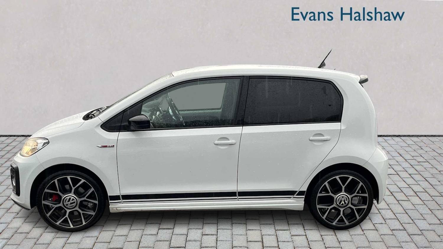 Used Volkswagen up! 2019 for sale - 76902374: Photo 3