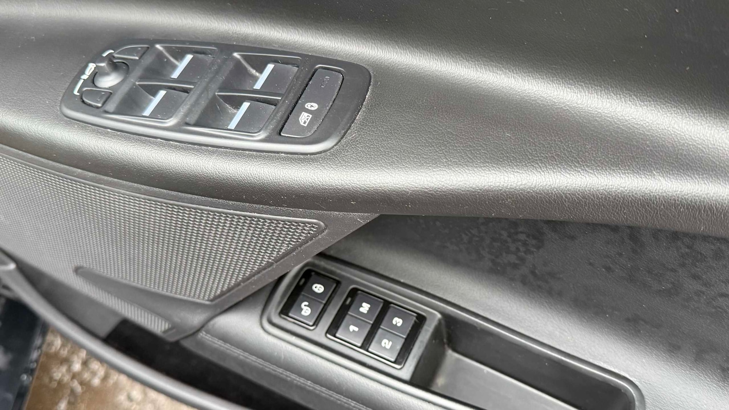 Used Jaguar XE 2017 for sale - 76804899: Photo 11