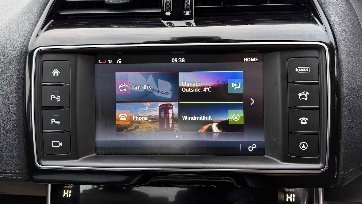 Used Jaguar XE 2017 for sale - 76804899: Photo 14