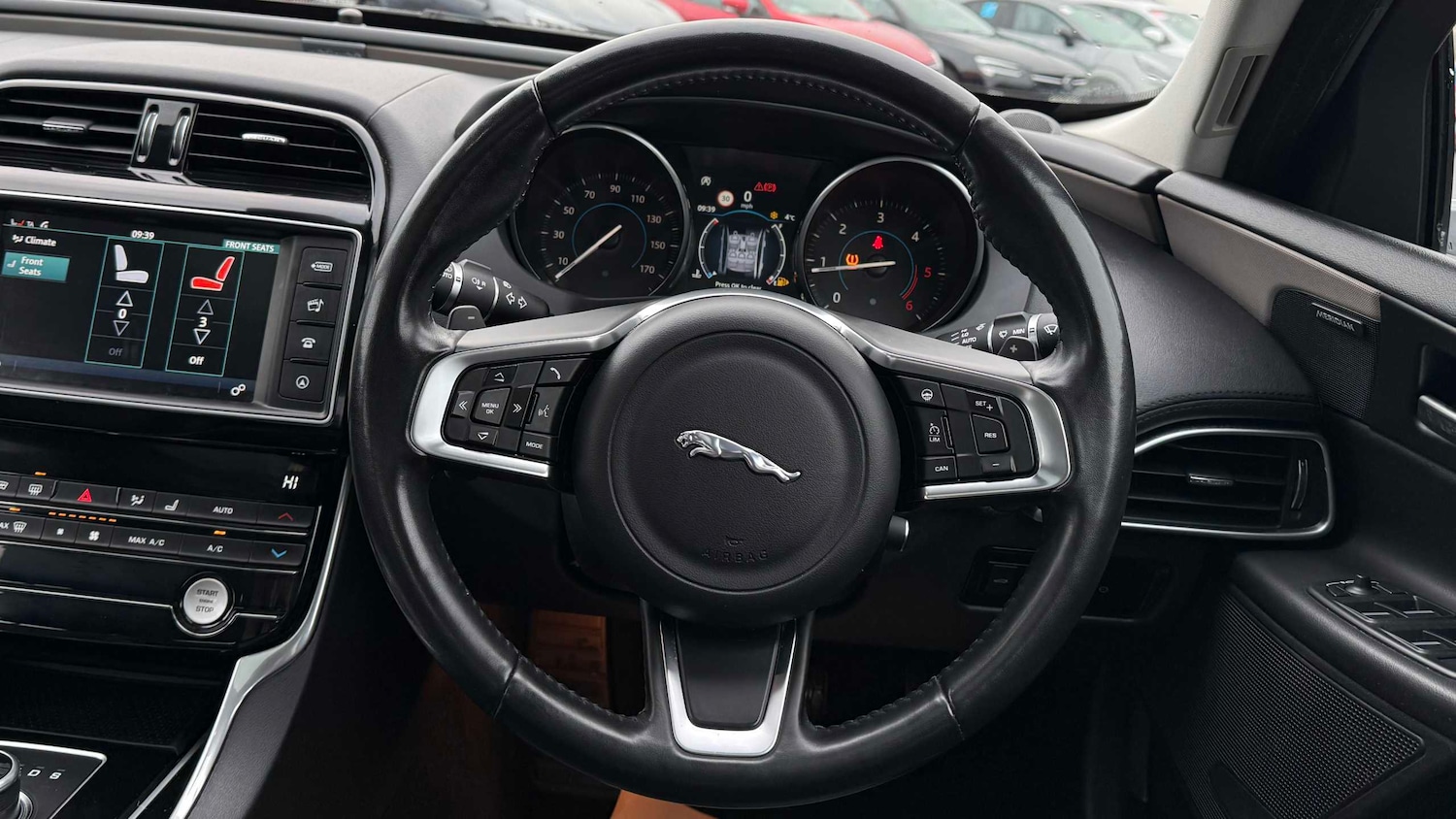 Used Jaguar XE 2017 for sale - 76804899: Photo 22