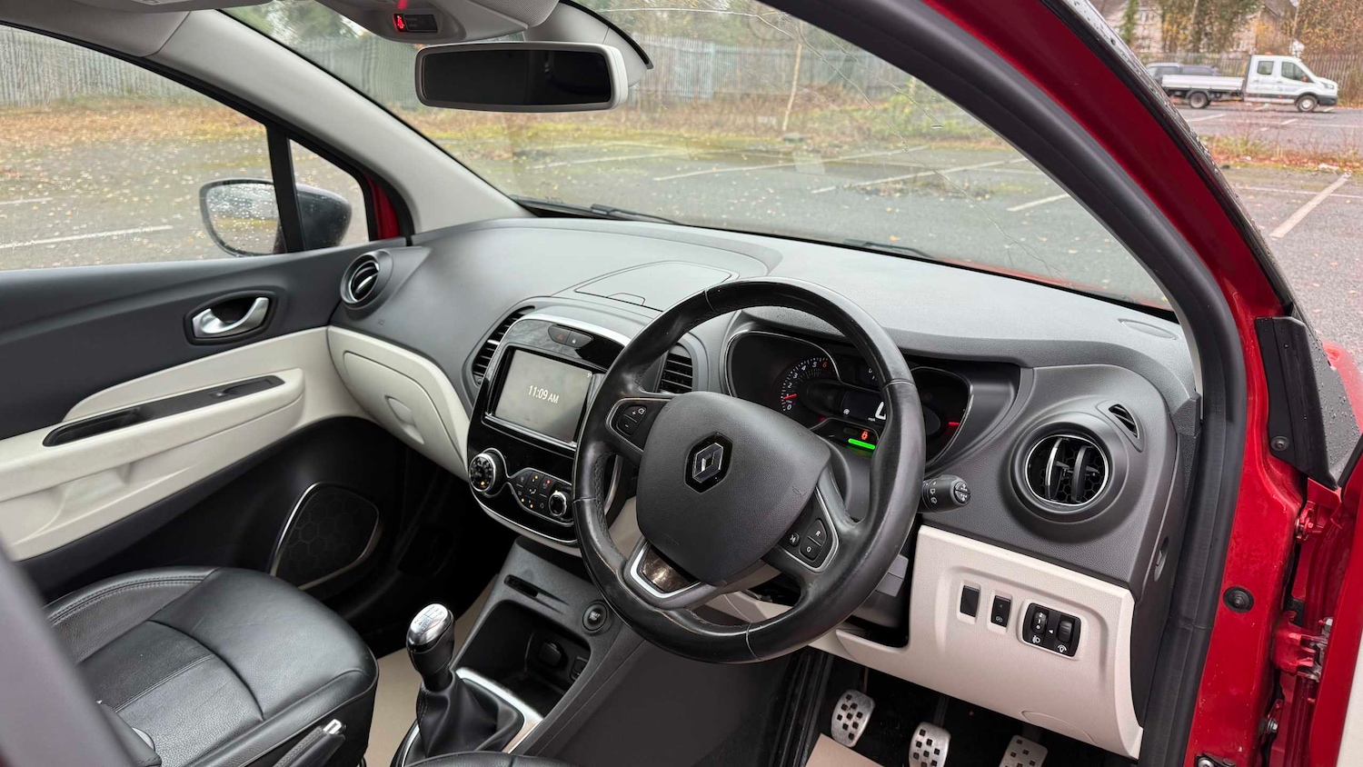 Used Renault Captur 2018 for sale - 76851567: Photo 13