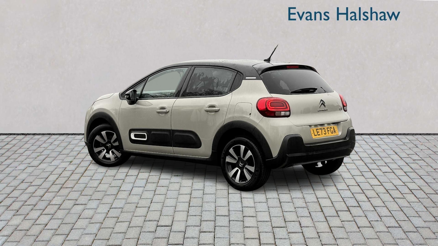 Used Citroen C3 2023 for sale - 76624684: Photo 2