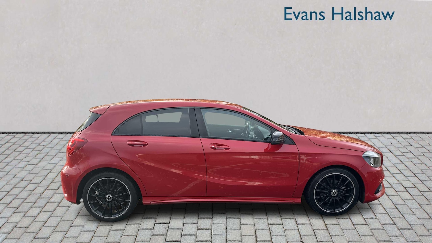 Used Mercedes-Benz A-Class 2017 for sale - 76564538: Photo 8