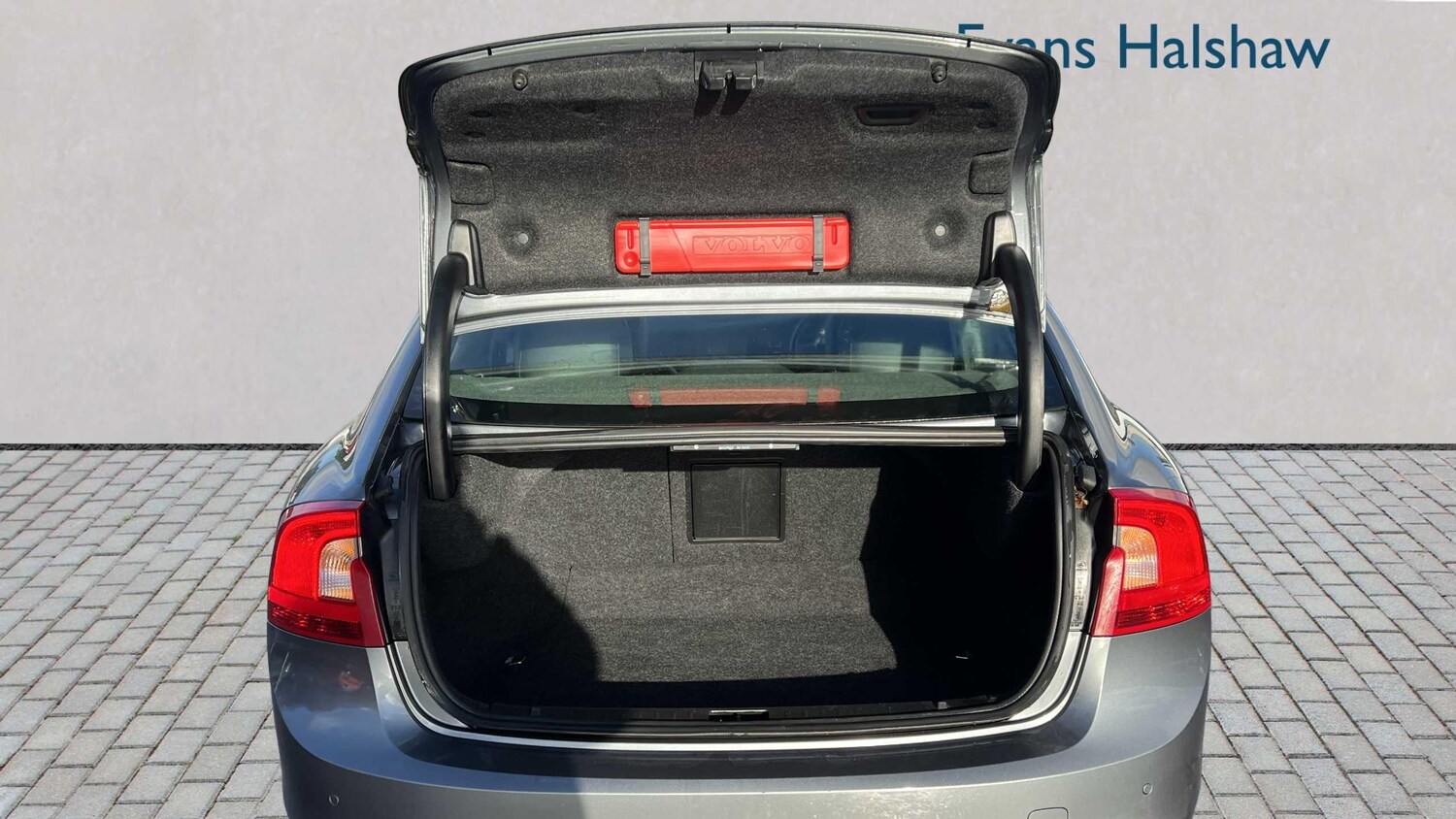 Used Volvo S60 2017 for sale - 76553206: Photo 13