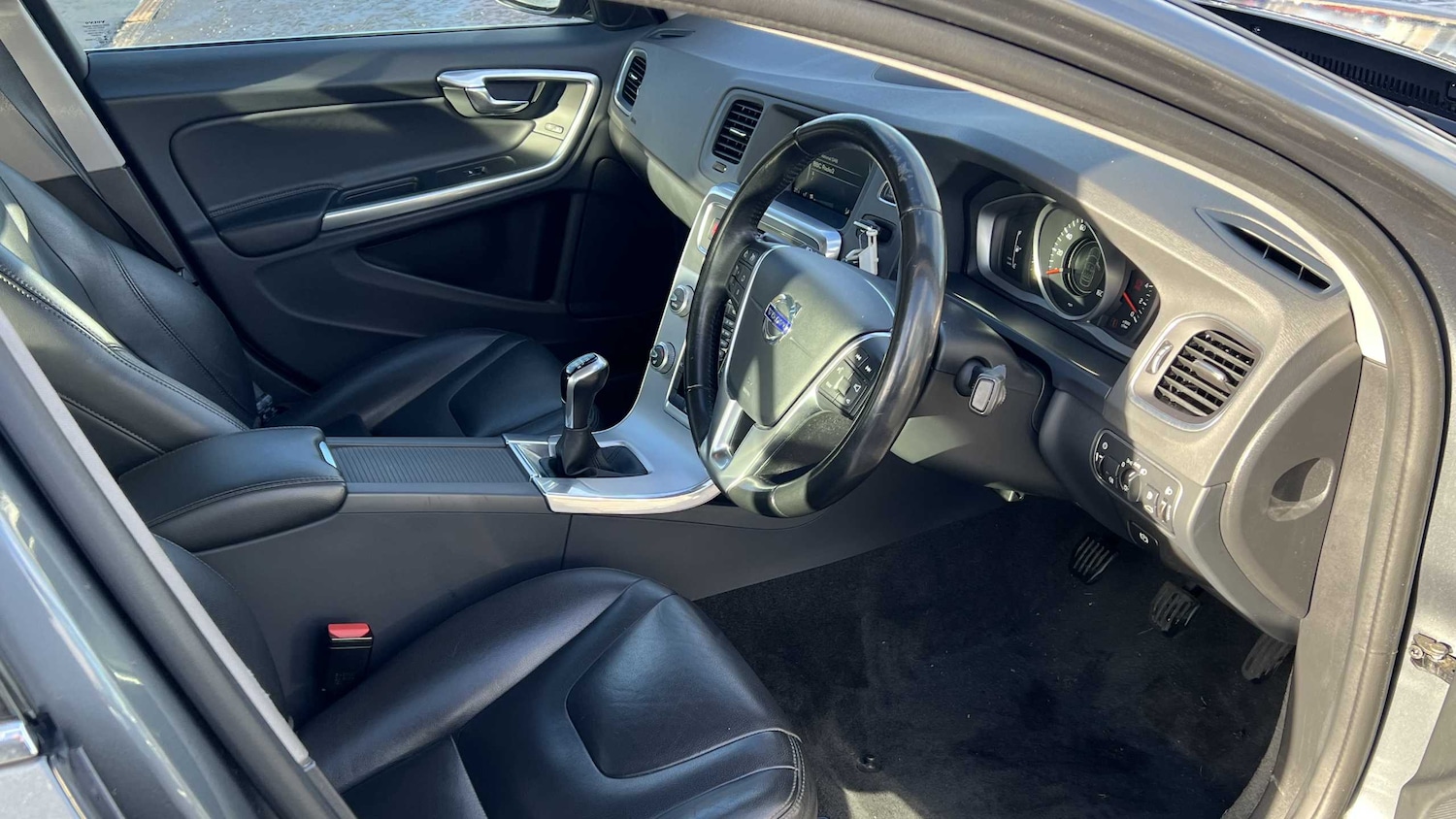 Used Volvo S60 2017 for sale - 76553206: Photo 15