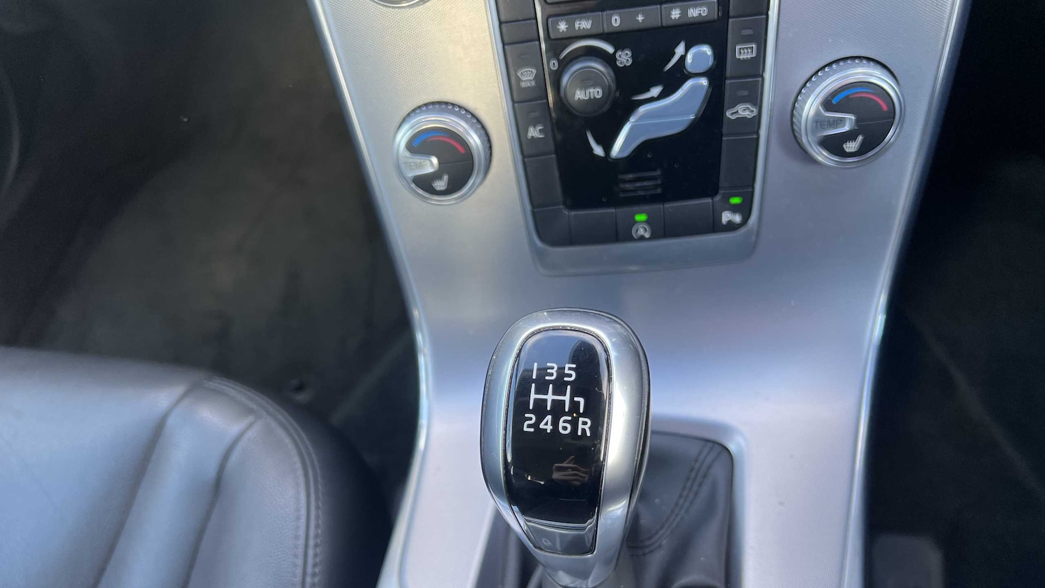 Used Volvo S60 2017 for sale - 76553206: Photo 18