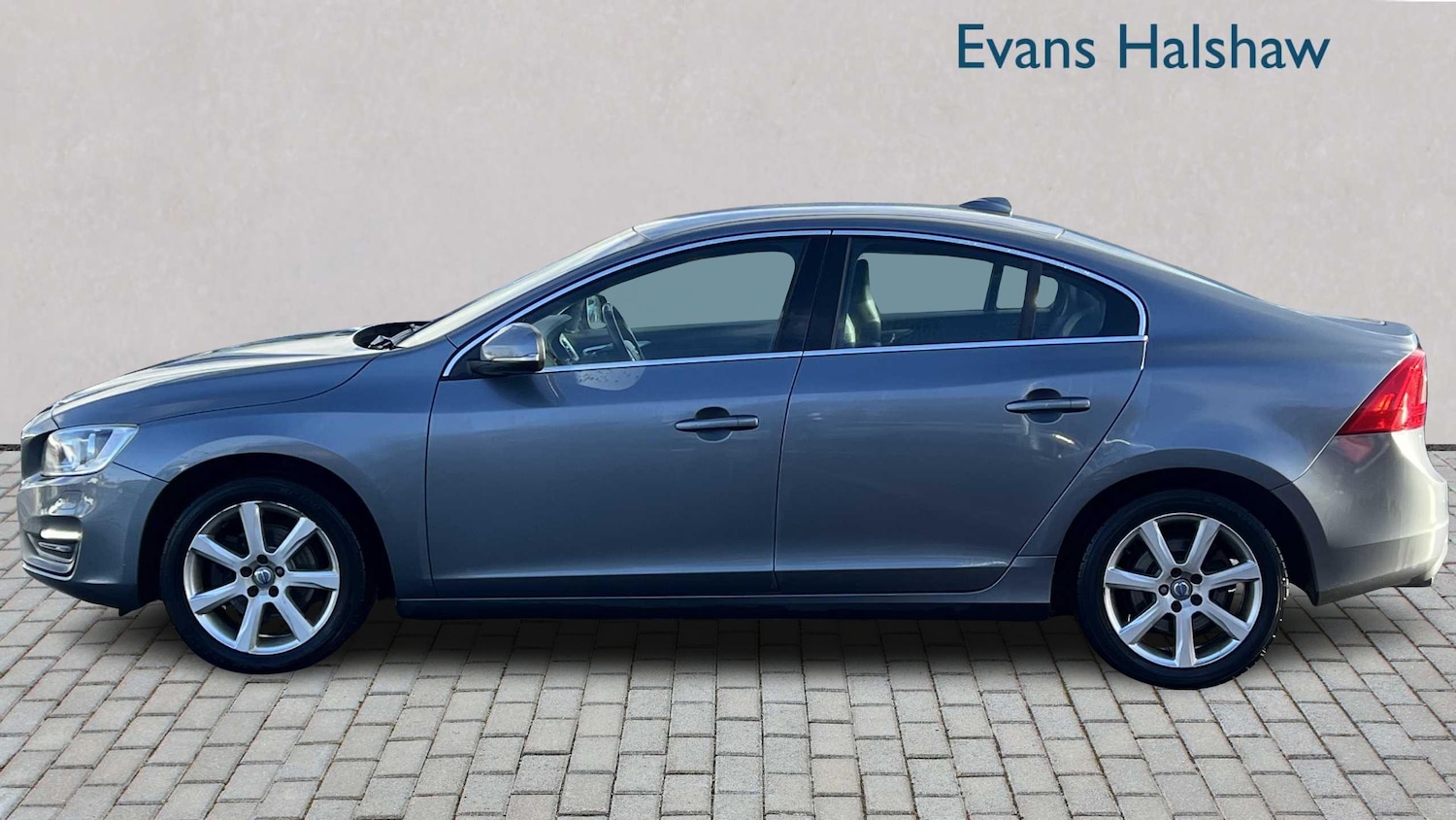 Used Volvo S60 2017 for sale - 76553206: Photo 4