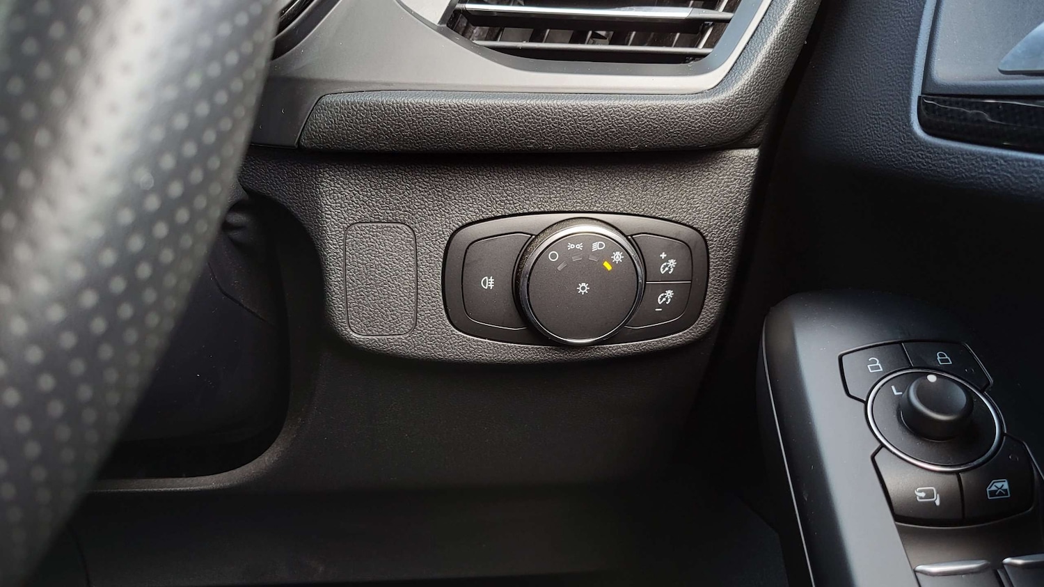 Used Ford Focus 2023 for sale - 76672923: Photo 27