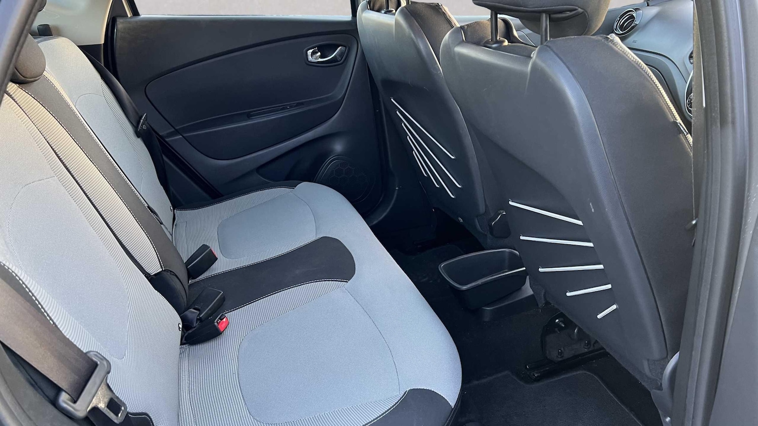 Used Renault Captur 2014 for sale - 76789286: Photo 12