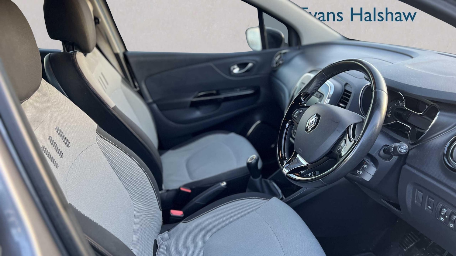 Used Renault Captur 2014 for sale - 76789286: Photo 14