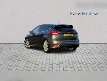 Used Ford Focus 2016 for sale - 76967710: Photo