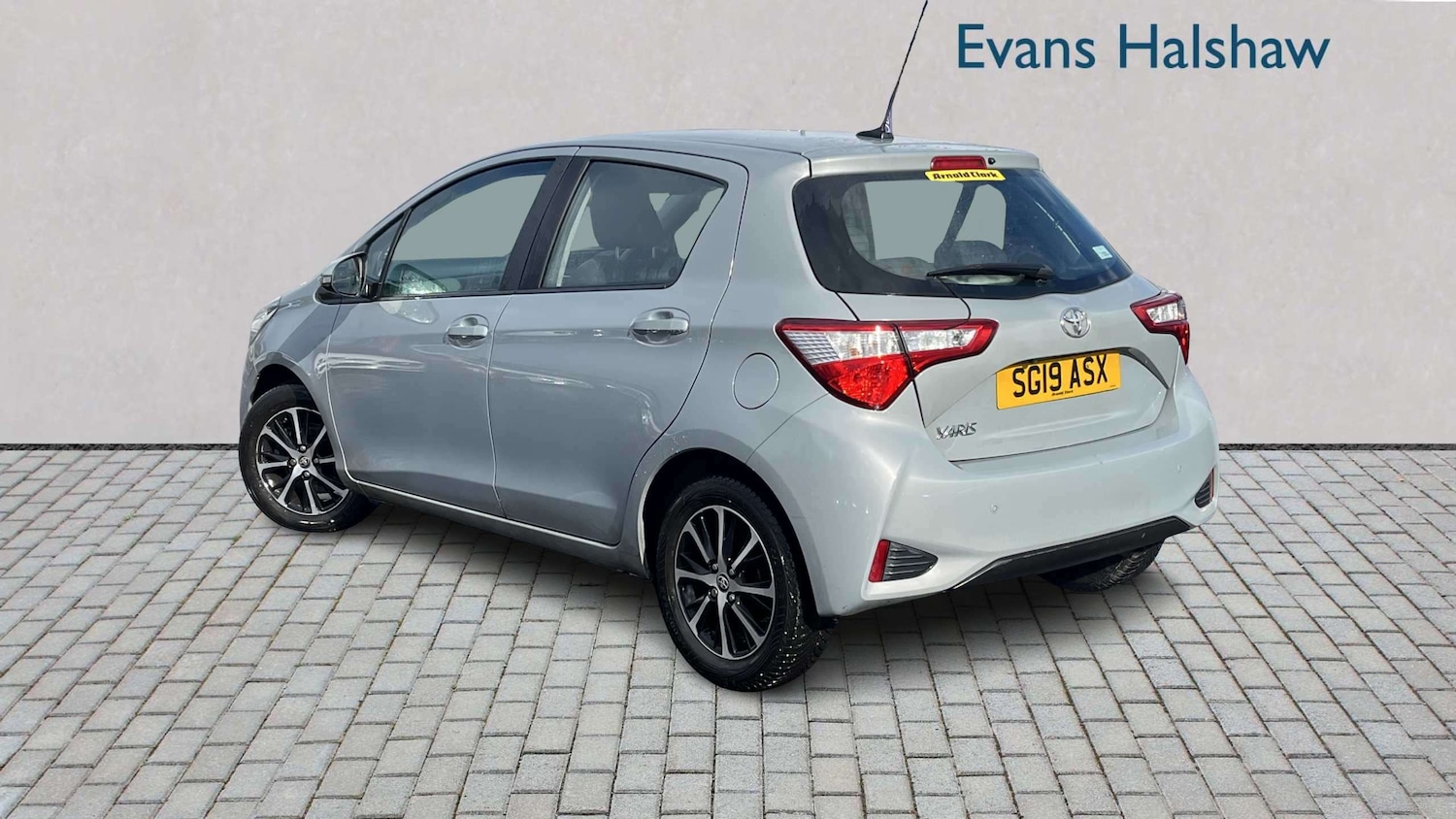 Used Toyota Yaris 2019 for sale - 77886233: Photo 3