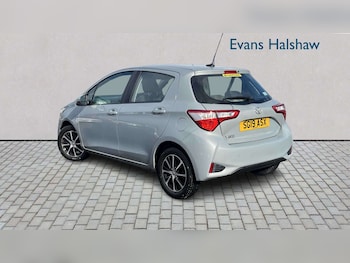 Used Toyota Yaris 2019 for sale - 77886233: Photo
