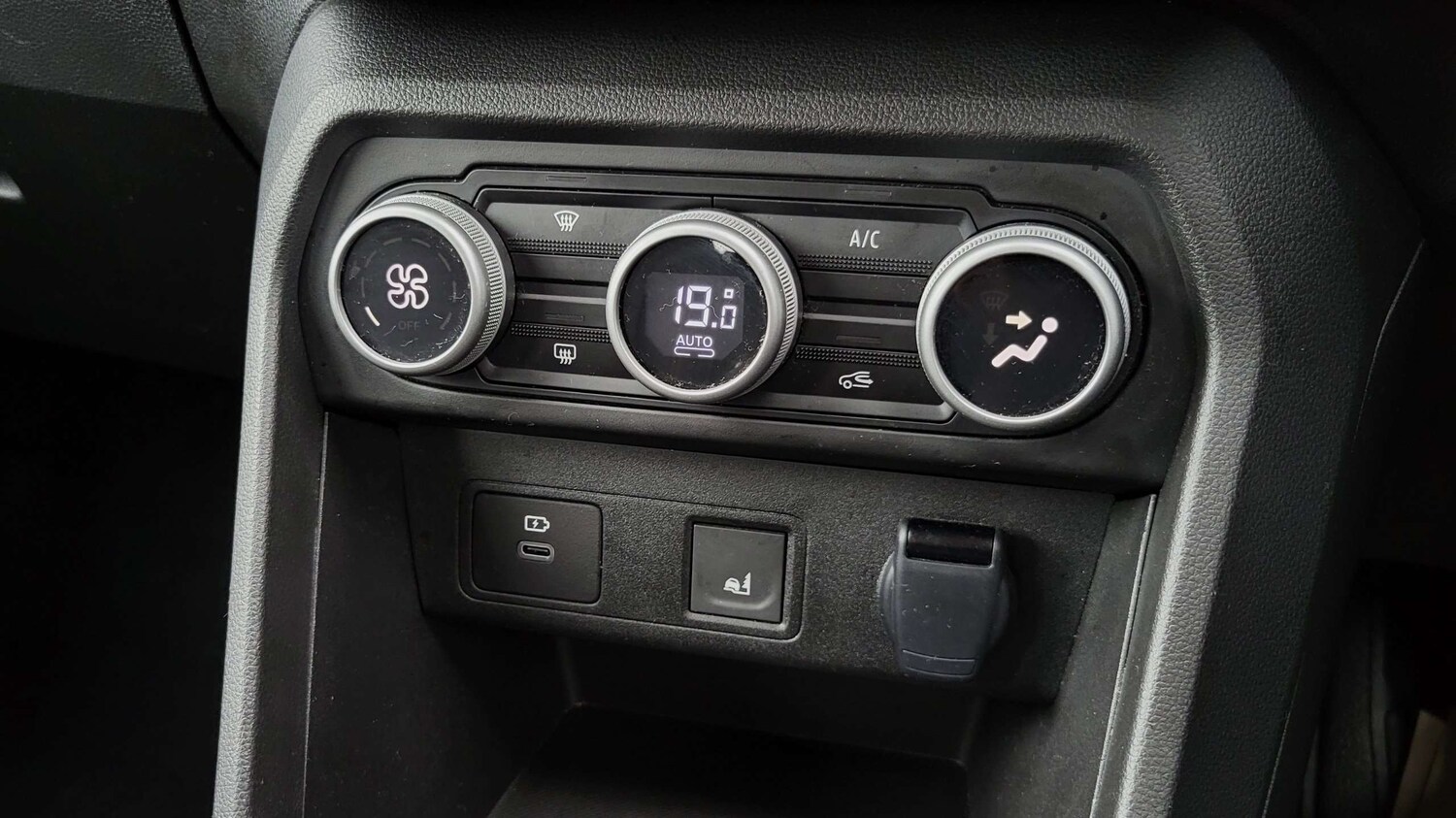Used Dacia Sandero Stepway 2024 for sale - 75903256: Photo 29