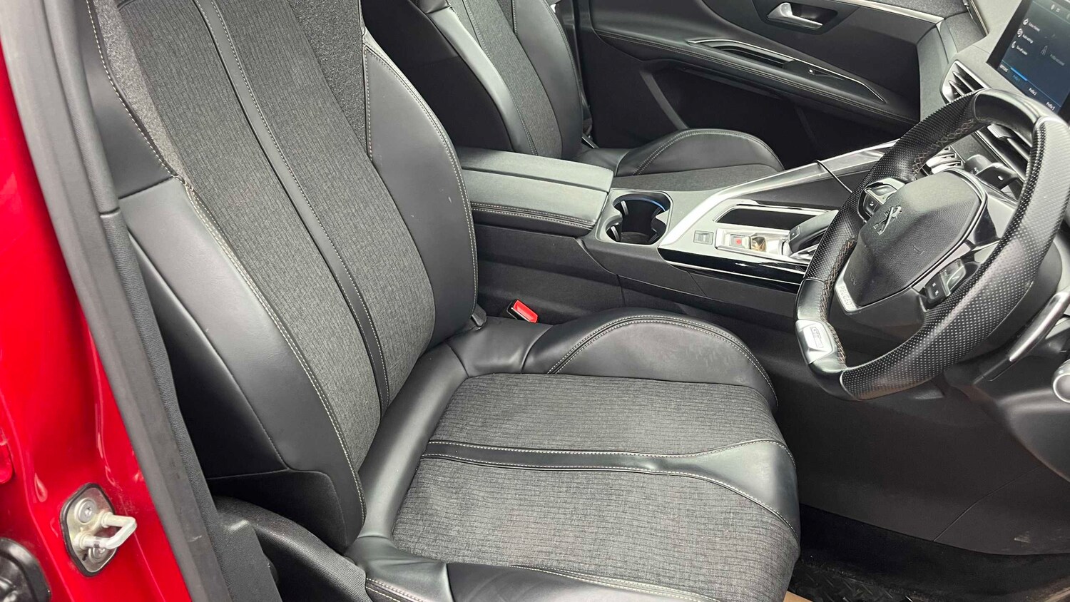 Used Peugeot 3008 2018 for sale - 77674698: Photo 6