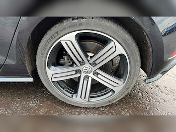 Used Volkswagen Golf 2018 for sale - 77011227: Photo