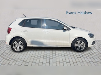 Used Volkswagen Polo 2017 for sale - 79251010: Photo