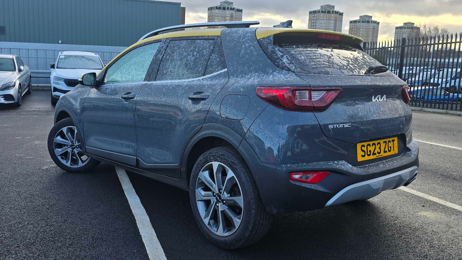 Used Kia Stonic 2023 for sale - 77553024: Photo 2