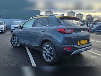 Used Kia Stonic 2023 for sale - 77553024: Photo