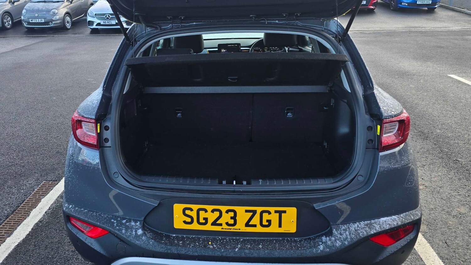 Used Kia Stonic 2023 for sale - 77553024: Photo 9