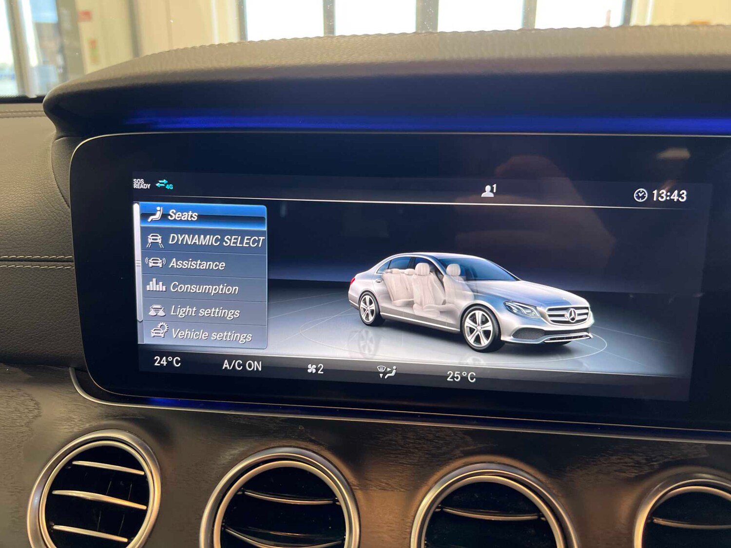 Used Mercedes-Benz E Class 2020 for sale - 77914062: Photo 28