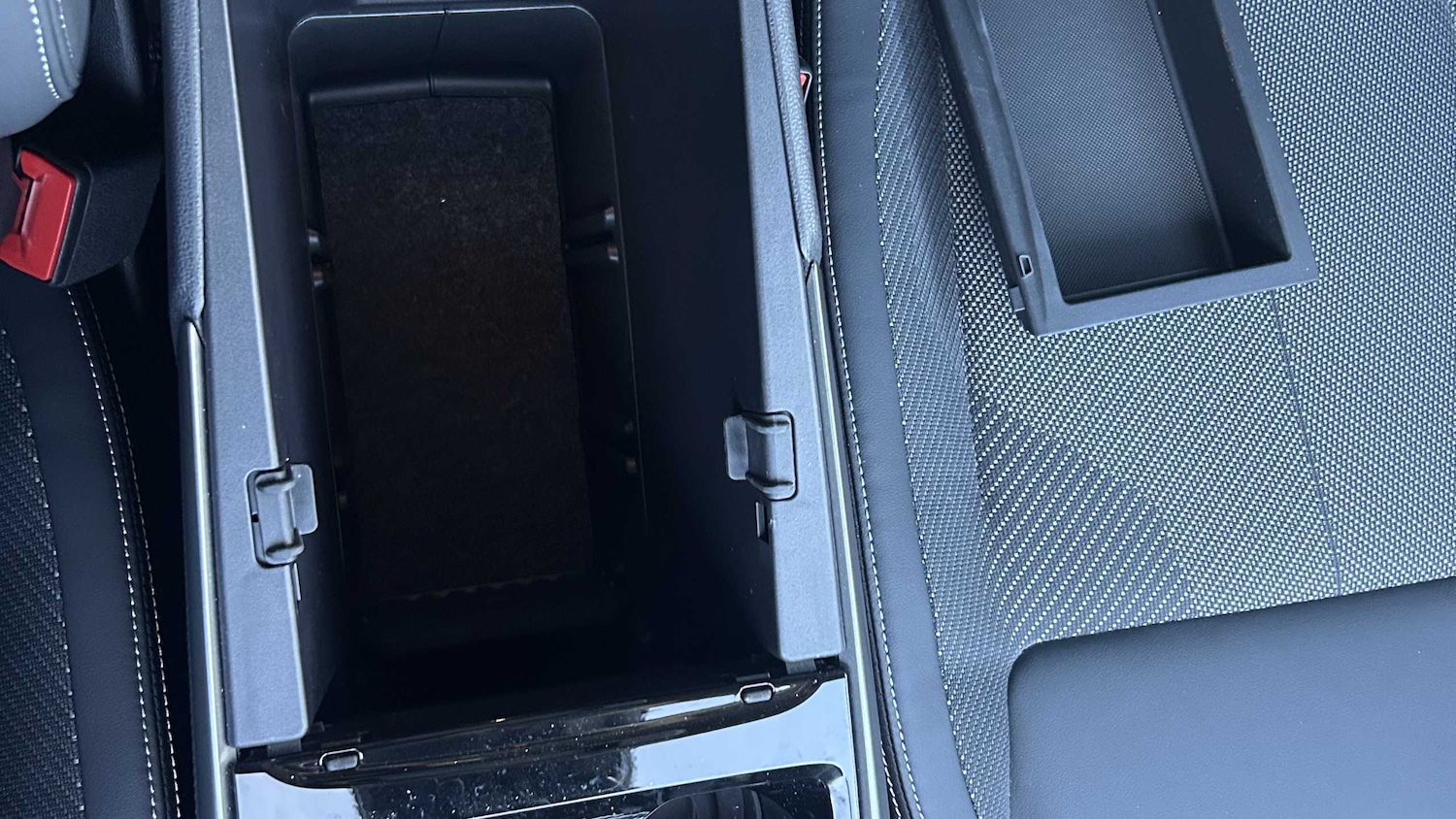 Used Ford Explorer 2025 for sale - 77361328: Photo 21