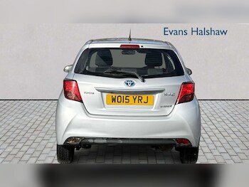 Used Toyota Yaris 2015 for sale - 78338154: Photo