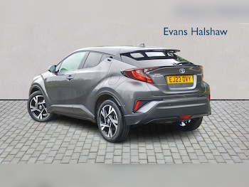 Used Toyota C-HR 2023 for sale - 79161202: Photo