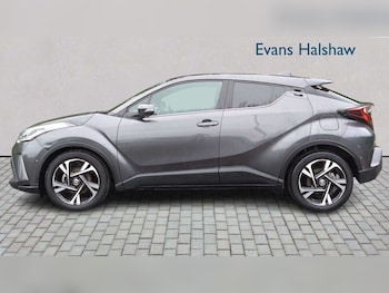 Used Toyota C-HR 2023 for sale - 79161202: Photo