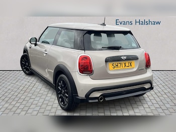 Used MINI Hatch 2022 for sale - 77429157: Photo