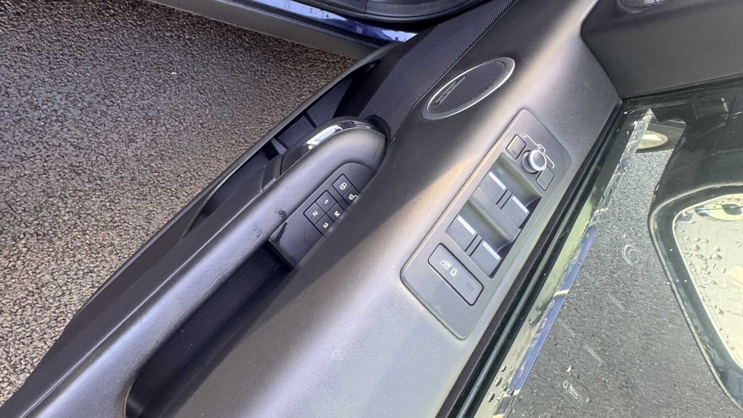 Used Land Rover Discovery 2018 for sale - 77472667: Photo 12