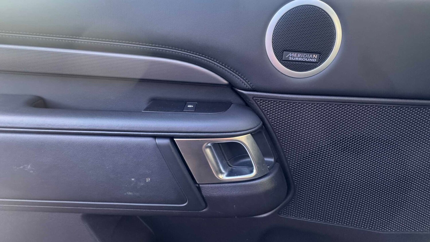 Used Land Rover Discovery 2018 for sale - 77472667: Photo 18